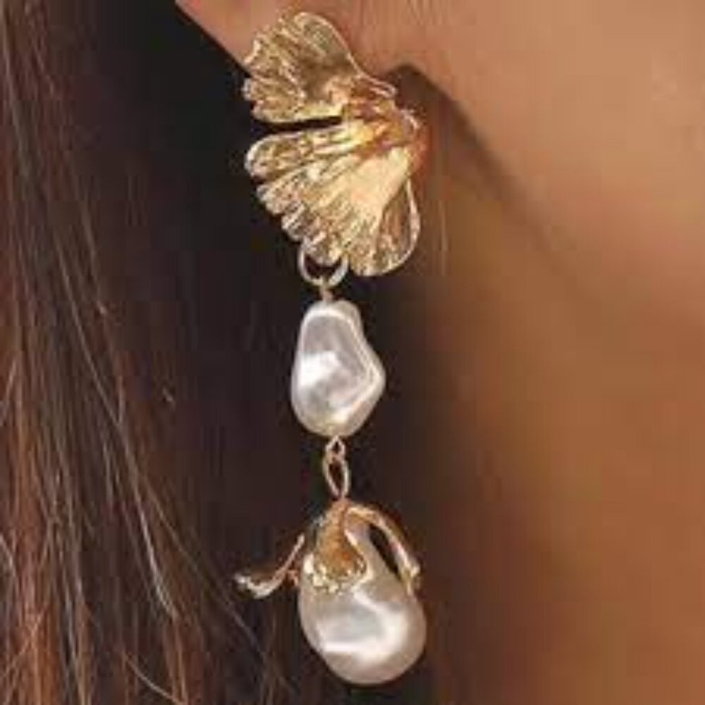 House of Harlow 1960 gold tone leaf faux pearl drop dangle earrings